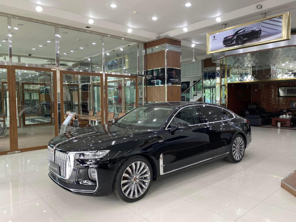 hongqi-h9-va-e-hs9-nhai-rolls-royce-ve-viet-nam-4